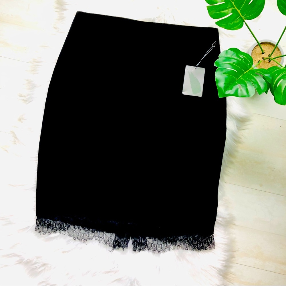 NWT Forever 21 Classic Pencil Skirt with Lace Trim